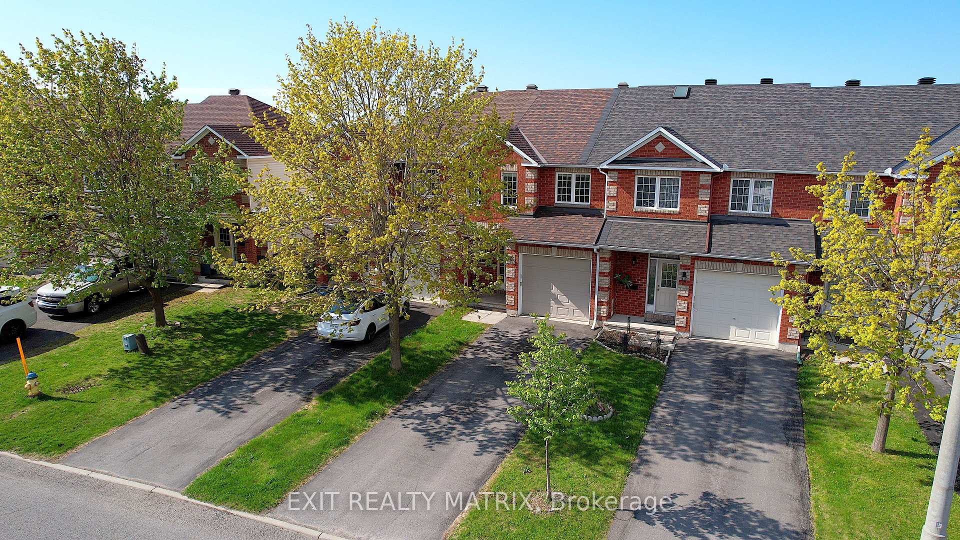 Photo 2 of 1158 Brasseur Crescent, Ottawa, Fallingbrook/Gardenway South — HOMEH