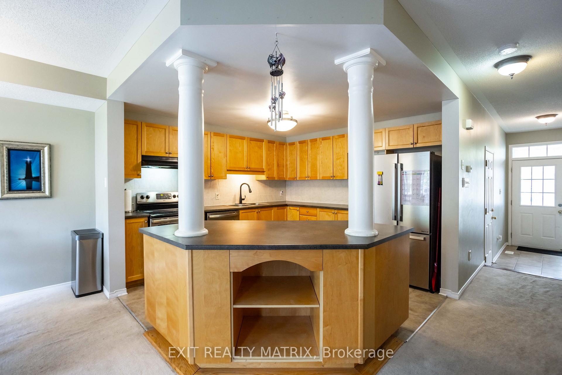 Photo 7 of 1158 Brasseur Crescent, Ottawa, Fallingbrook/Gardenway South — HOMEH