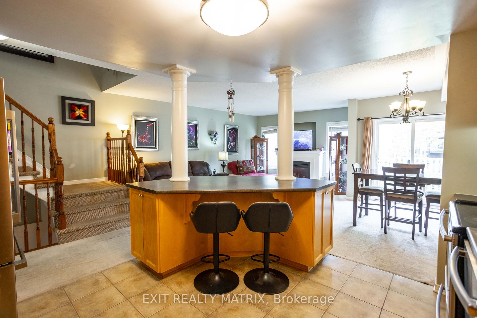 Photo 12 of 1158 Brasseur Crescent, Ottawa, Fallingbrook/Gardenway South — HOMEH