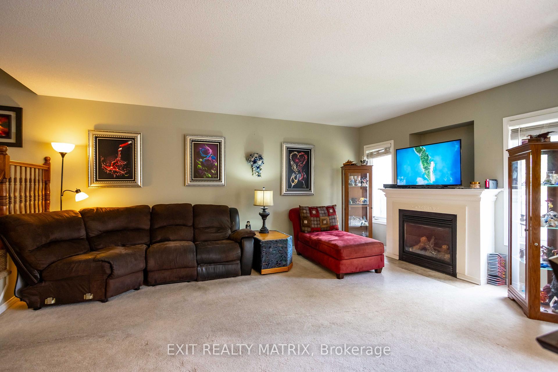 Photo 15 of 1158 Brasseur Crescent, Ottawa, Fallingbrook/Gardenway South — HOMEH