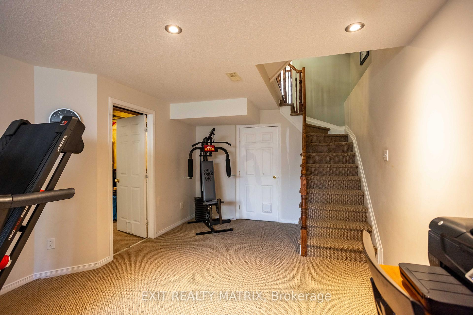 Photo 33 of 1158 Brasseur Crescent, Ottawa, Fallingbrook/Gardenway South — HOMEH