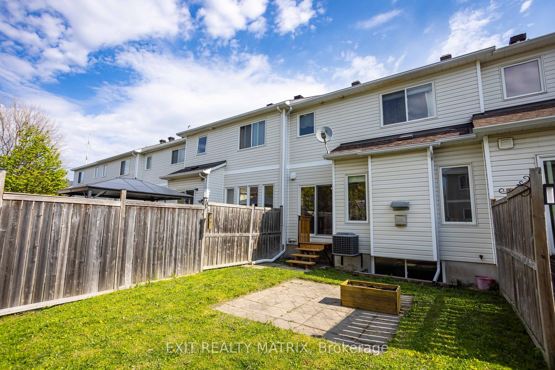 Photo 36 of 1158 Brasseur Crescent, Ottawa, Fallingbrook/Gardenway South — HOMEH