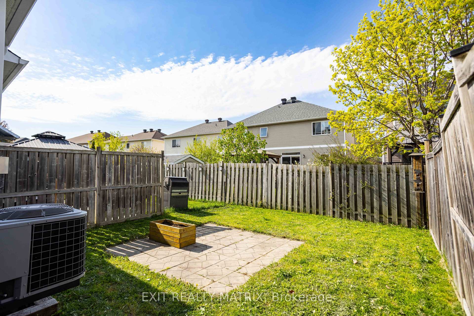 Photo 37 of 1158 Brasseur Crescent, Ottawa, Fallingbrook/Gardenway South — HOMEH