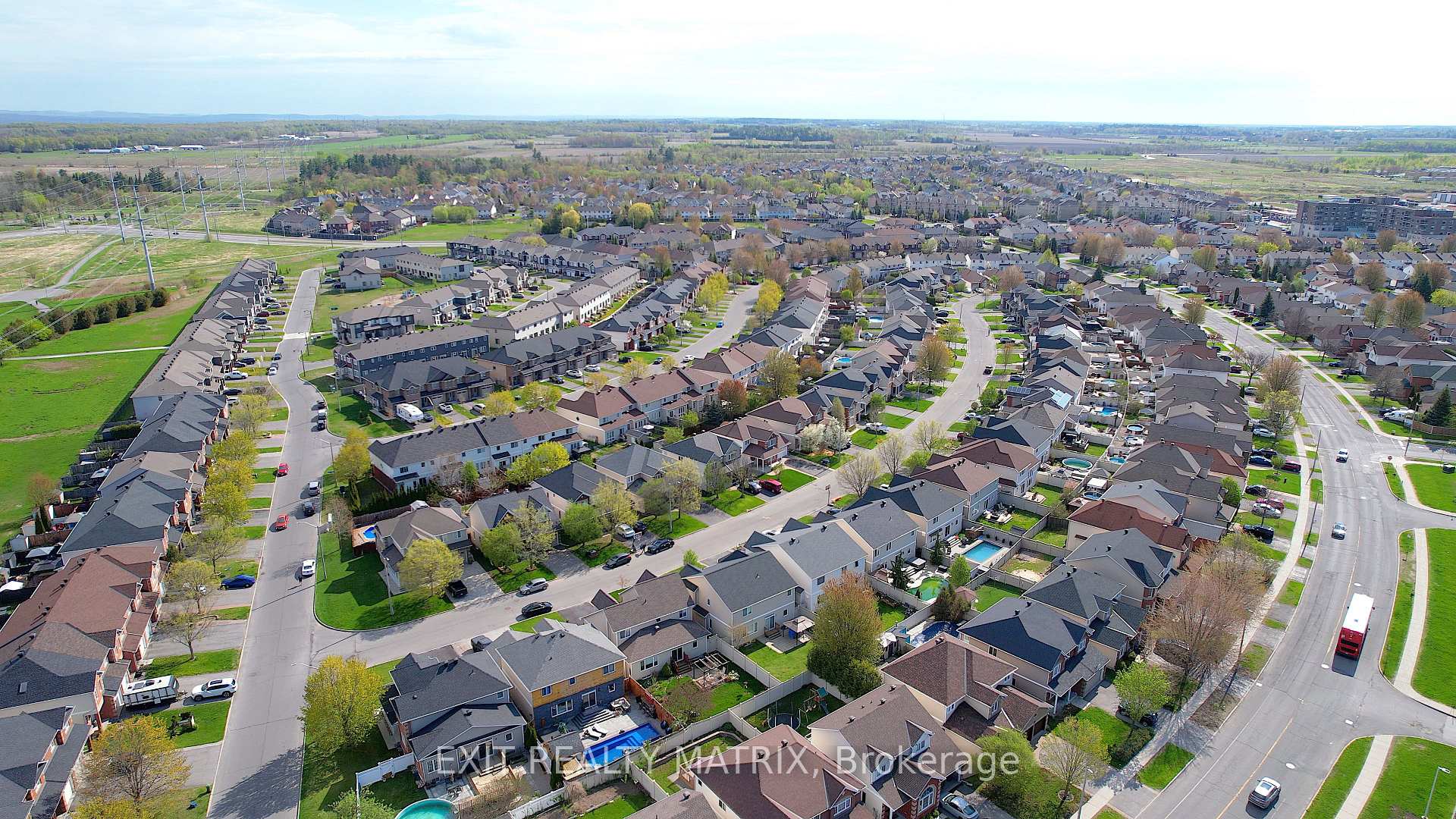 Photo 39 of 1158 Brasseur Crescent, Ottawa, Fallingbrook/Gardenway South — HOMEH