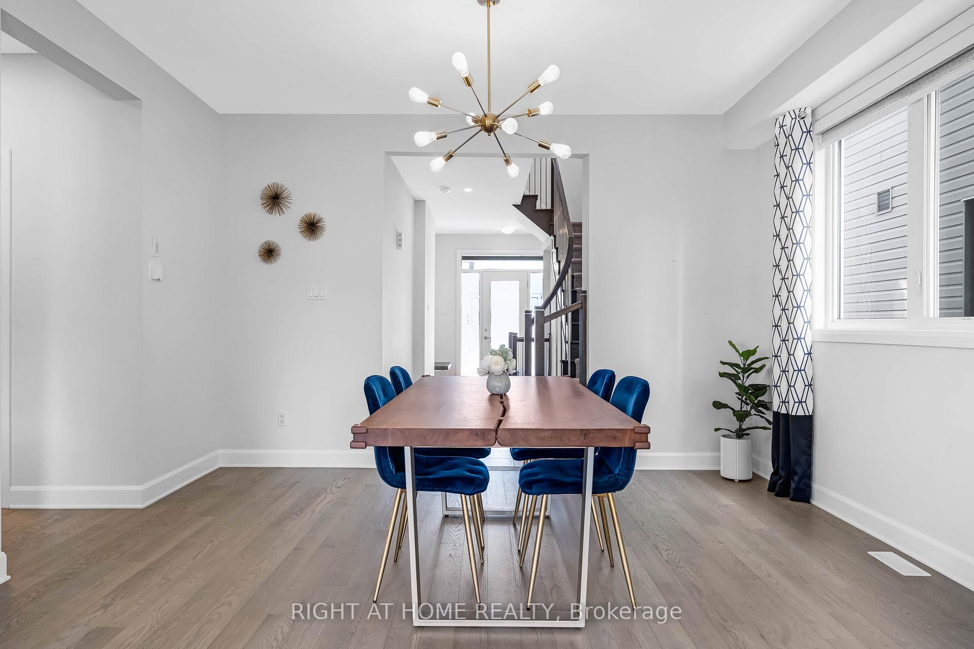 Photo 10 of 218 Aquarium Avenue, Ottawa, Avalon West — HOMEH