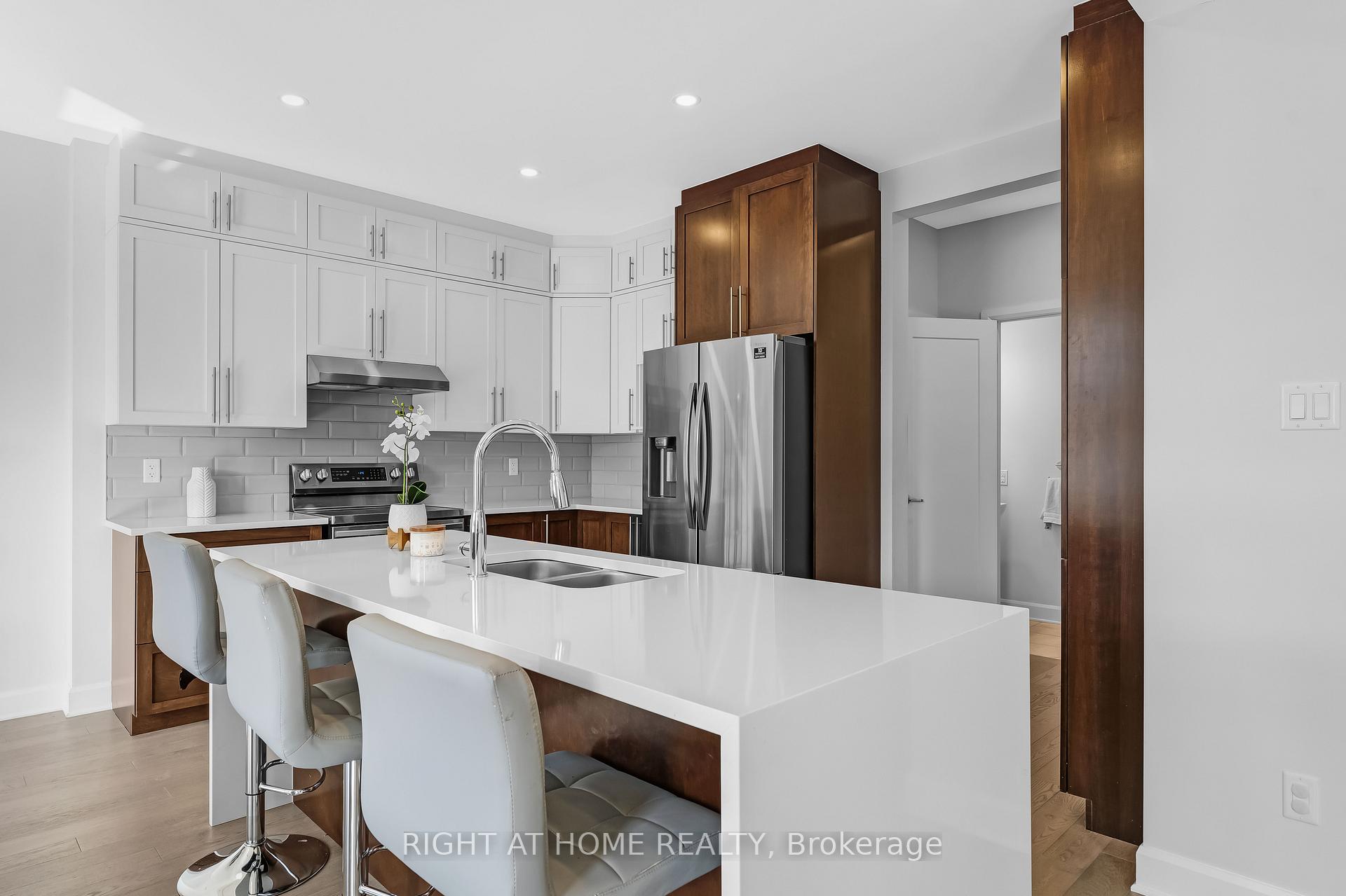 Photo 17 of 218 Aquarium Avenue, Ottawa, Avalon West — HOMEH
