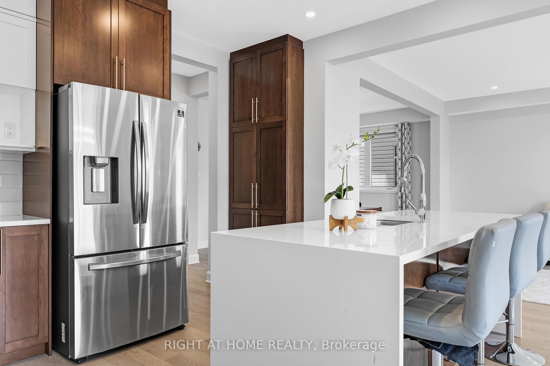 Photo 19 of 218 Aquarium Avenue, Ottawa, Avalon West — HOMEH