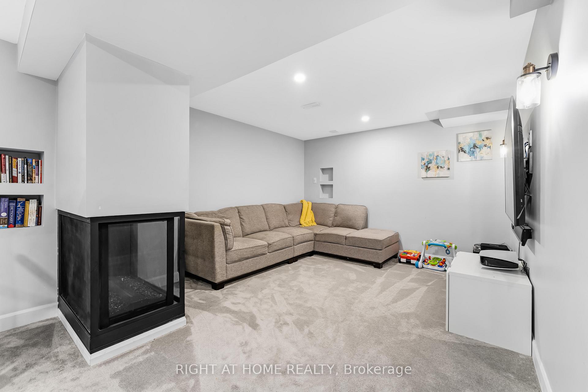 Photo 43 of 218 Aquarium Avenue, Ottawa, Avalon West — HOMEH