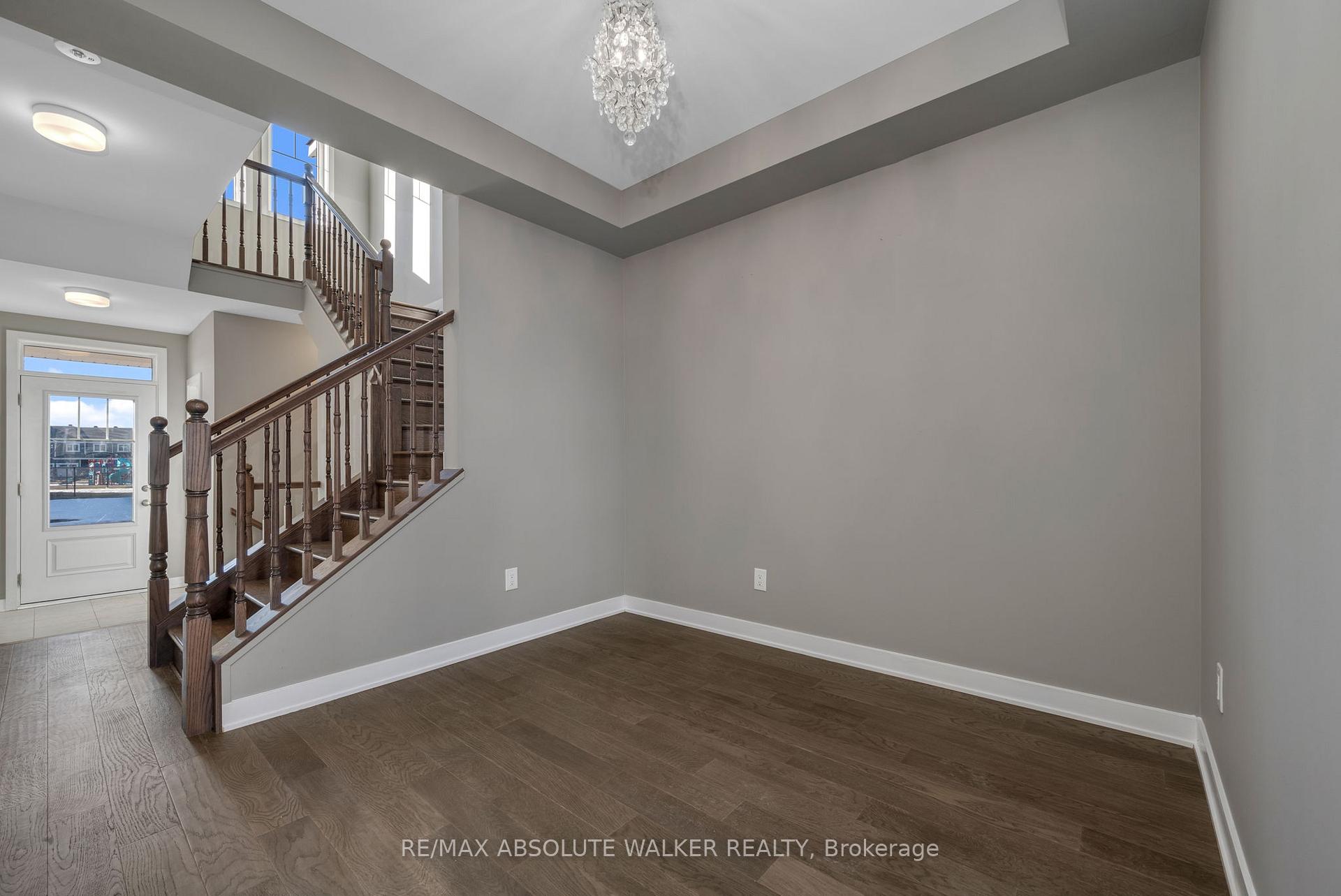 Photo 6 of 2156 Winsome Terrace, Ottawa, Fallingbrook/Gardenway South — HOMEH