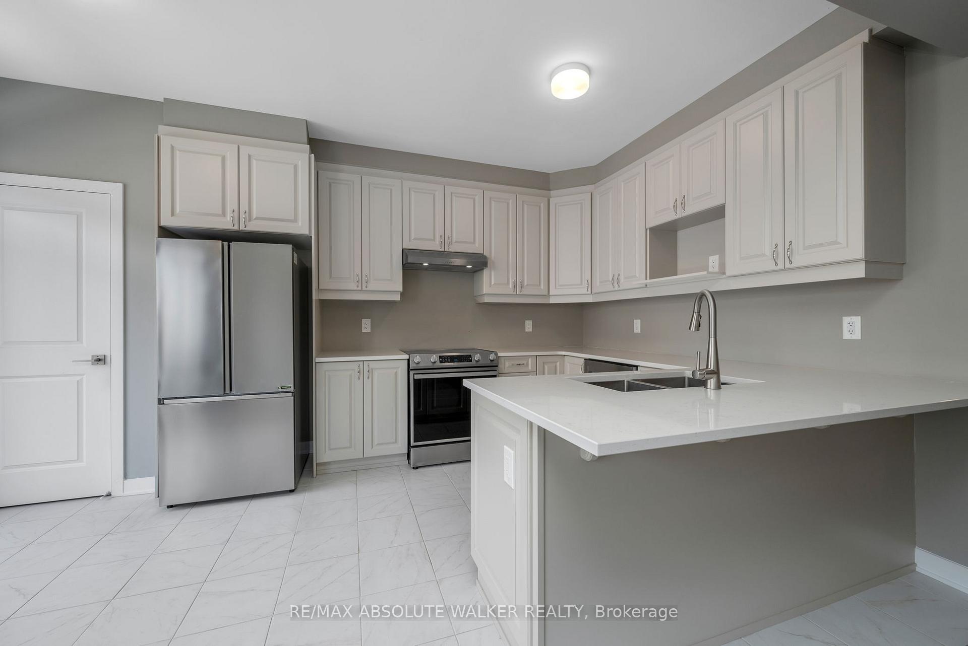 Photo 9 of 2156 Winsome Terrace, Ottawa, Fallingbrook/Gardenway South — HOMEH
