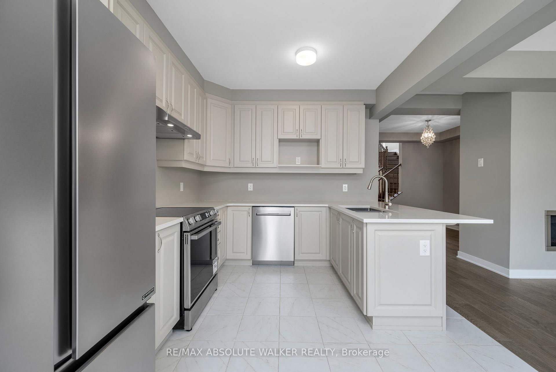 Photo 11 of 2156 Winsome Terrace, Ottawa, Fallingbrook/Gardenway South — HOMEH
