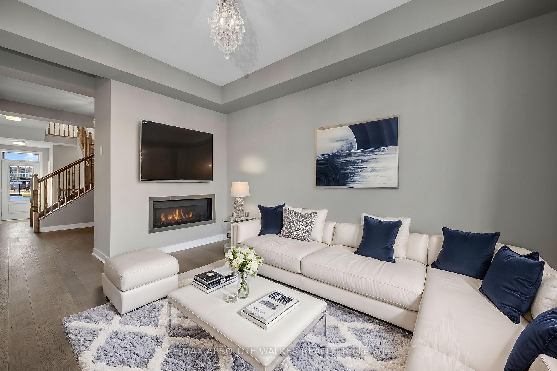 Photo 12 of 2156 Winsome Terrace, Ottawa, Fallingbrook/Gardenway South — HOMEH