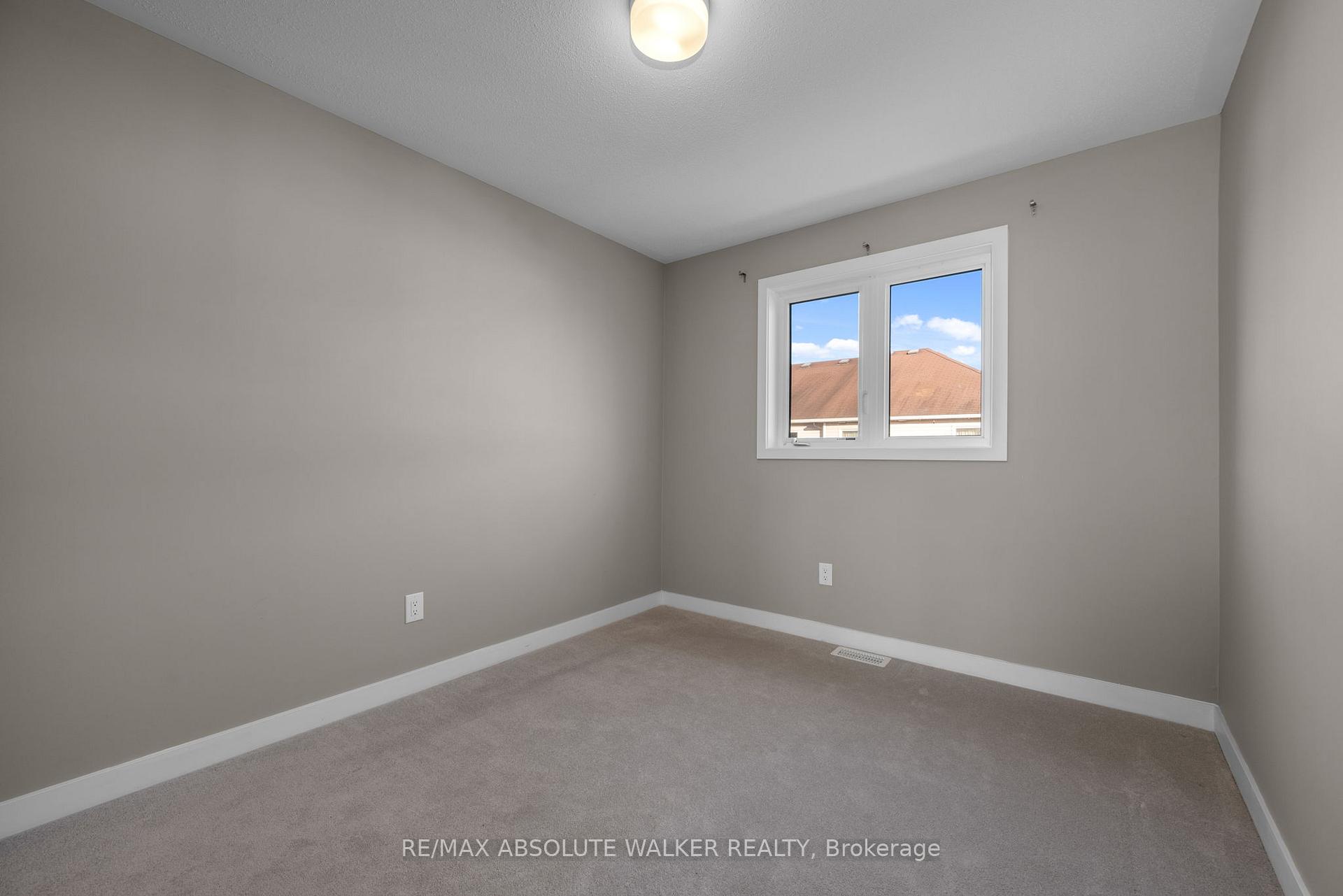 Photo 25 of 2156 Winsome Terrace, Ottawa, Fallingbrook/Gardenway South — HOMEH