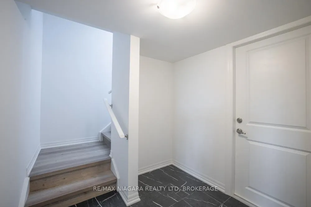 Photo 2 of Unit Lower, 158 Hillcrest Road, Port Colborne, Main Street — HOMEH