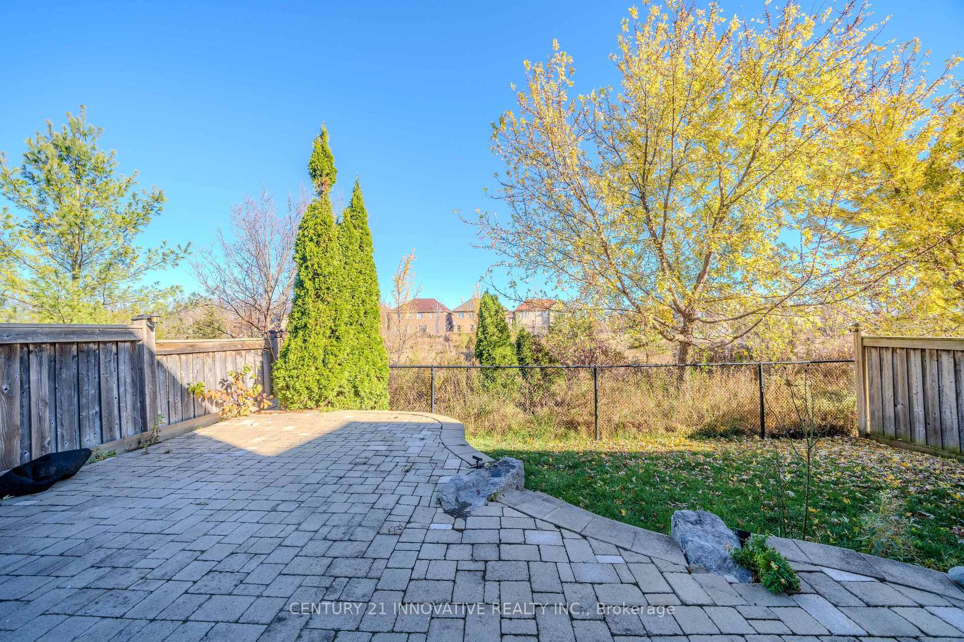 Photo 3 of 1224 Bonin Crescent, Milton, Clarke — HOMEH