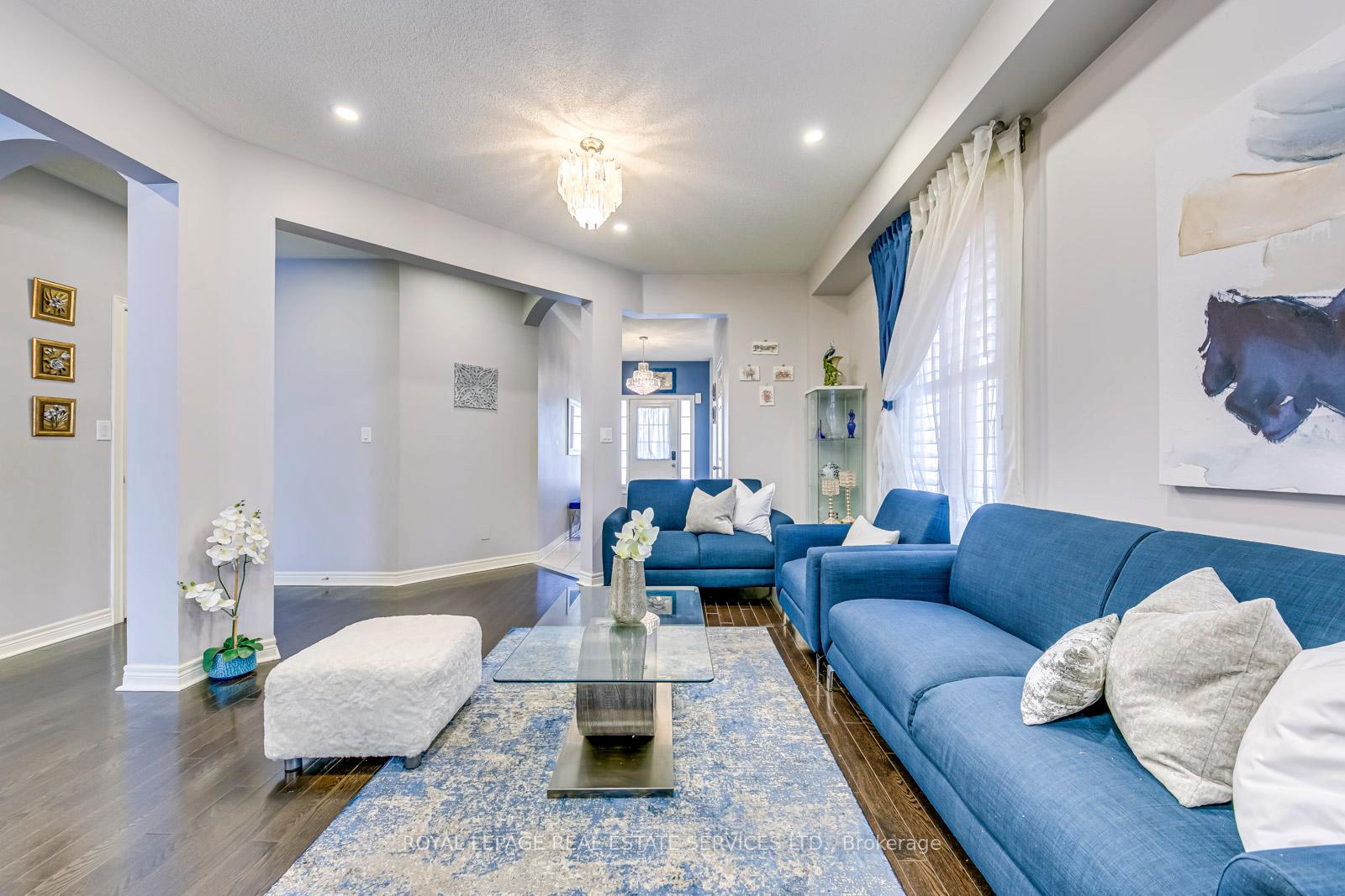 Photo 5 of 448 Downes Jackson Heights, Milton, Harrison — HOMEH