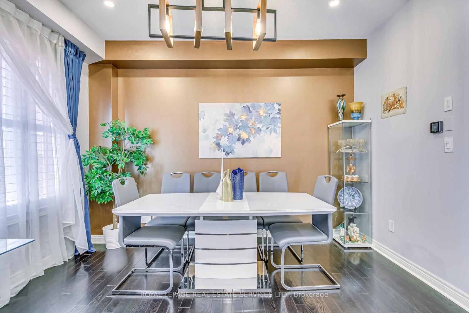 Photo 6 of 448 Downes Jackson Heights, Milton, Harrison — HOMEH