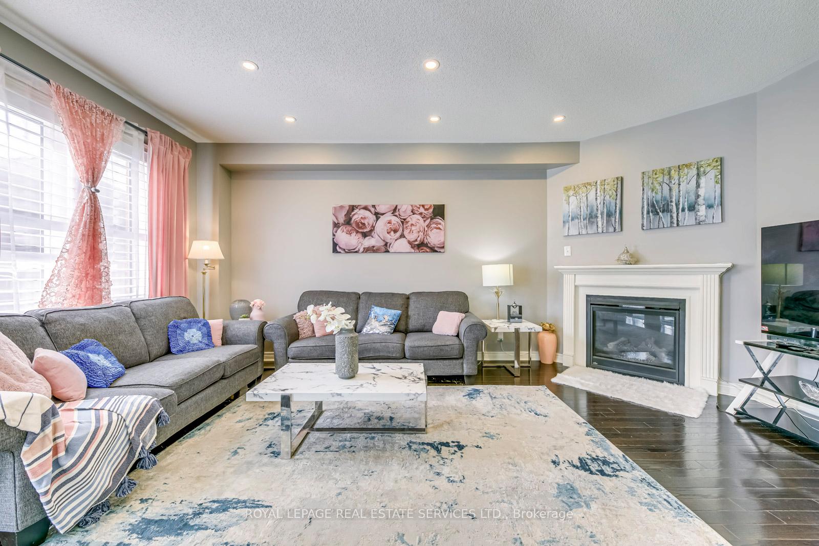 Photo 7 of 448 Downes Jackson Heights, Milton, Harrison — HOMEH