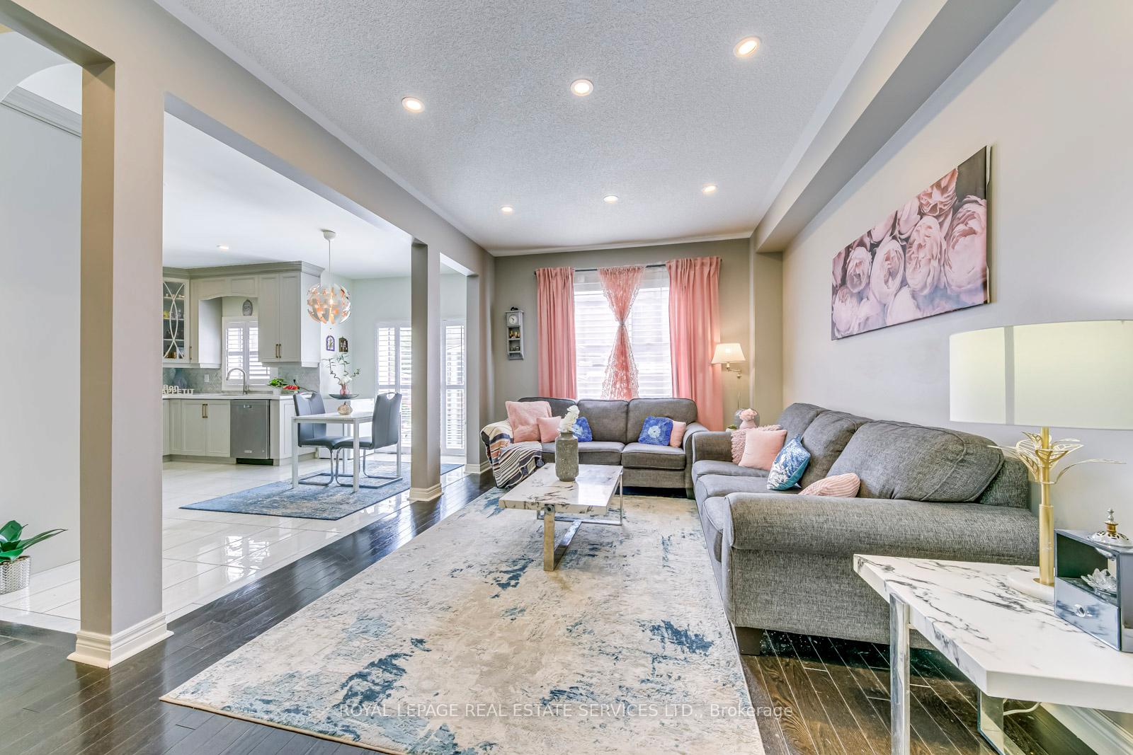 Photo 8 of 448 Downes Jackson Heights, Milton, Harrison — HOMEH