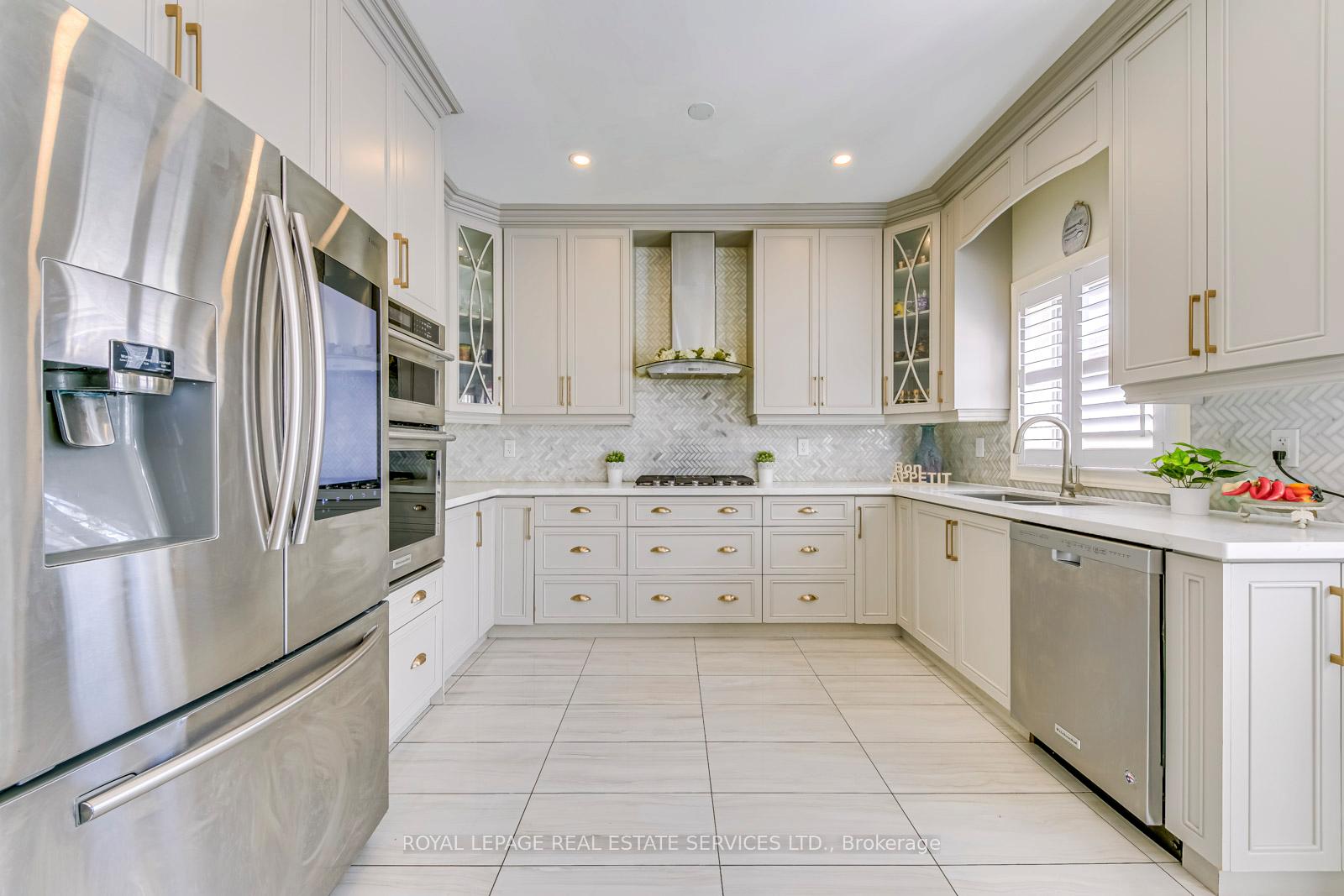 Photo 10 of 448 Downes Jackson Heights, Milton, Harrison — HOMEH