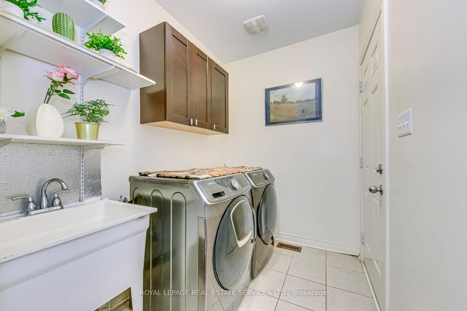 Photo 13 of 448 Downes Jackson Heights, Milton, Harrison — HOMEH