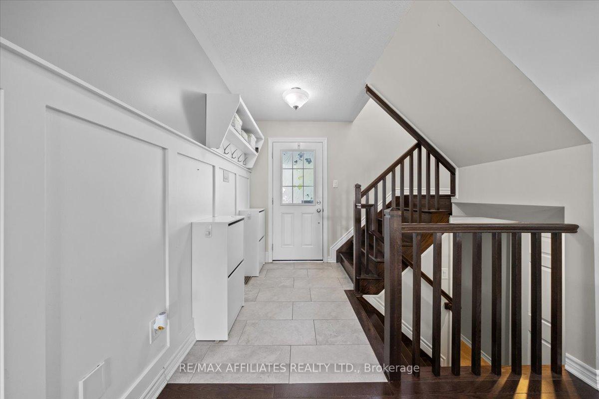 Photo 3 of 142 Eclipse Crescent, Ottawa, Notting Hill/Summerside — HOMEH