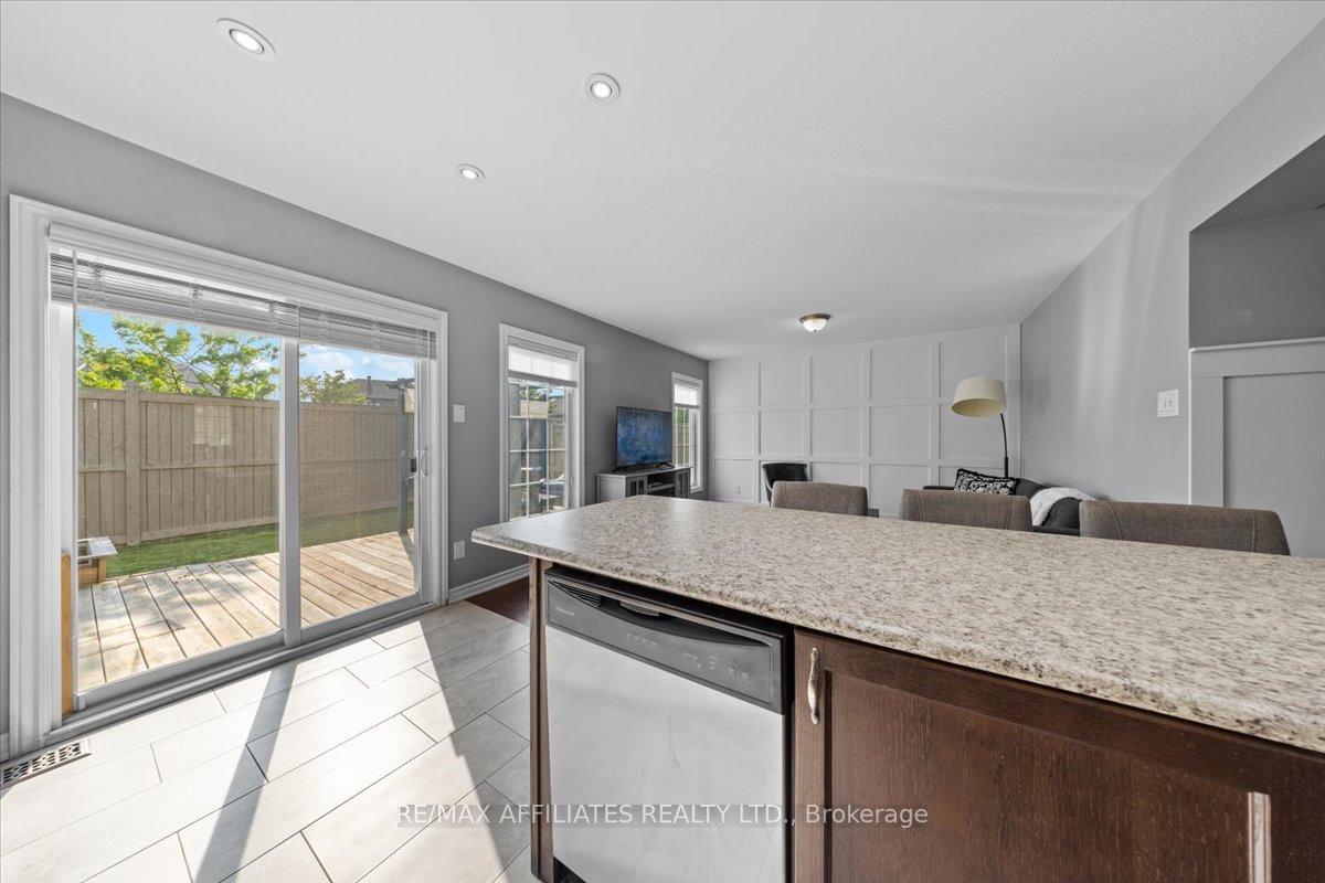 Photo 8 of 142 Eclipse Crescent, Ottawa, Notting Hill/Summerside — HOMEH