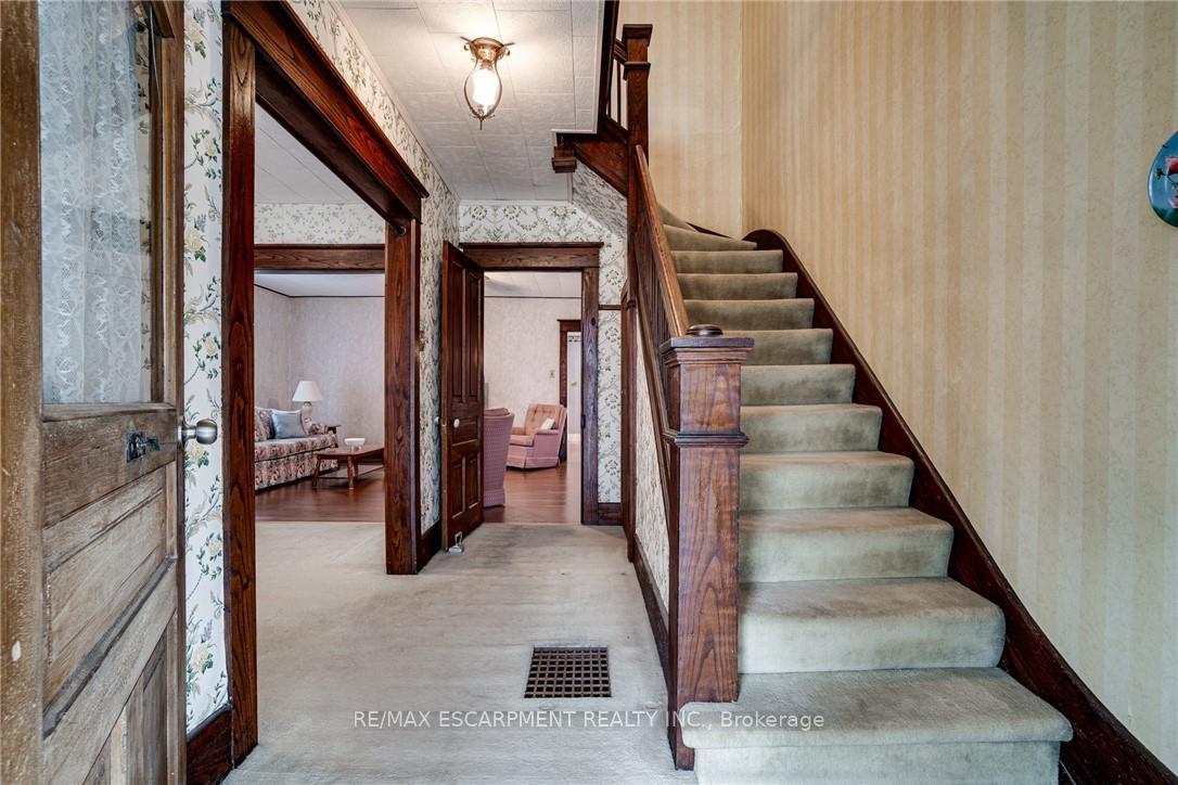 Photo 5 of 52 Ellis Street, Norfolk, Port Rowan — HOMEH
