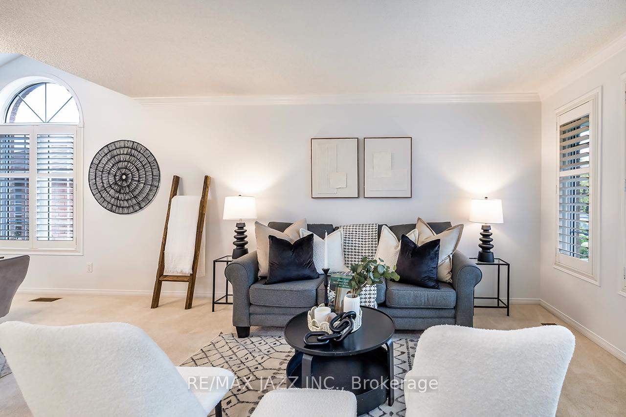 Photo 8 of 875 Beatrice Street E, Oshawa, Pinecrest — HOMEH