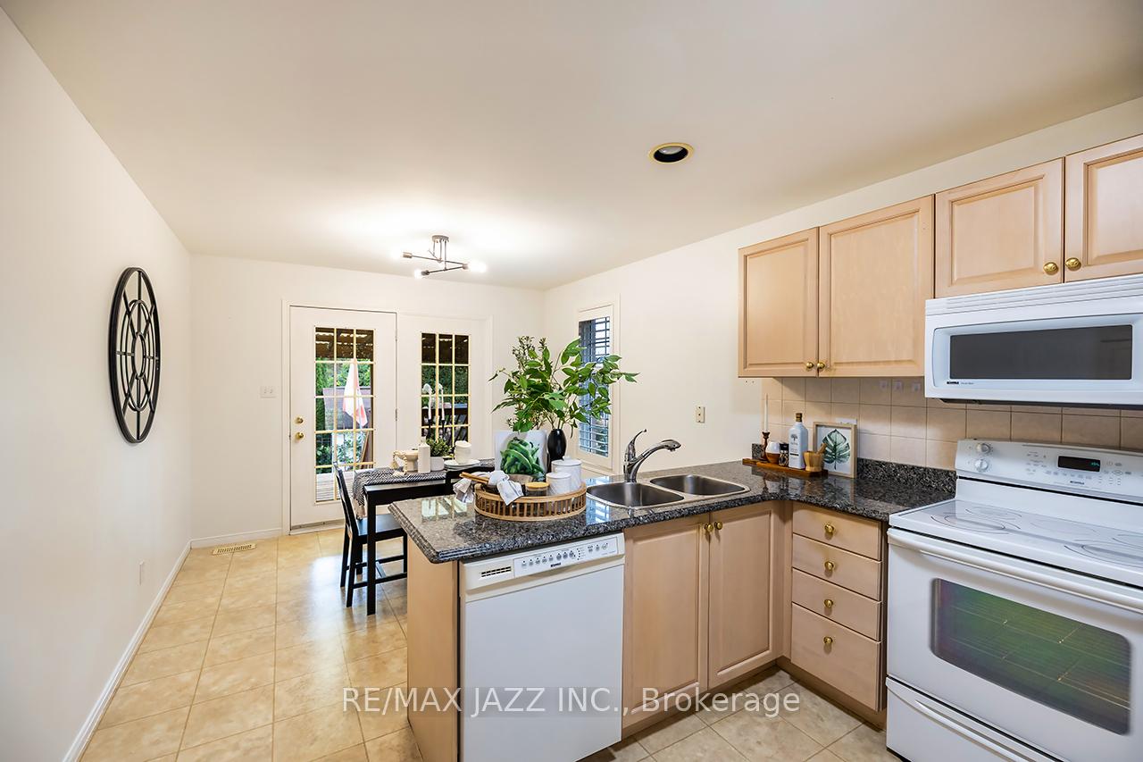 Photo 11 of 875 Beatrice Street E, Oshawa, Pinecrest — HOMEH