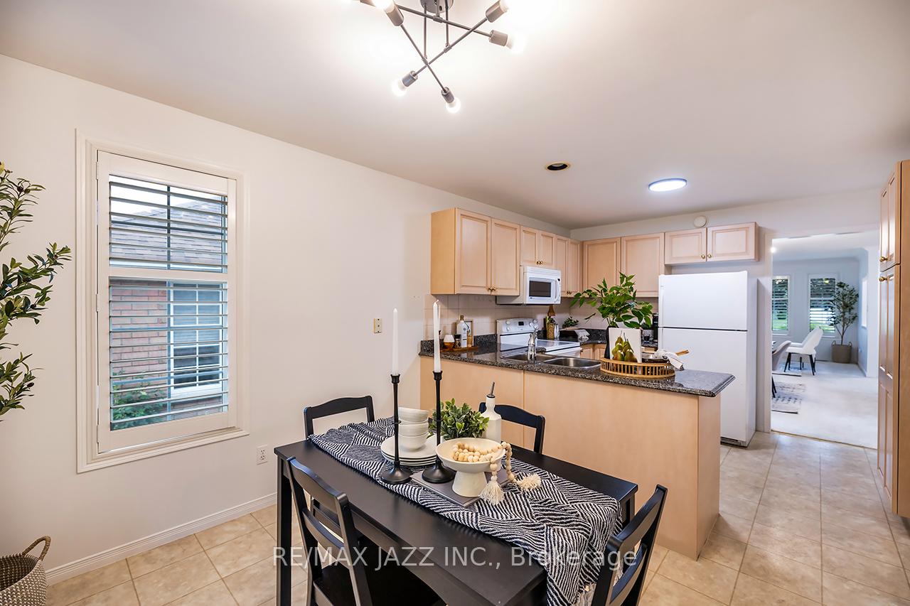 Photo 13 of 875 Beatrice Street E, Oshawa, Pinecrest — HOMEH
