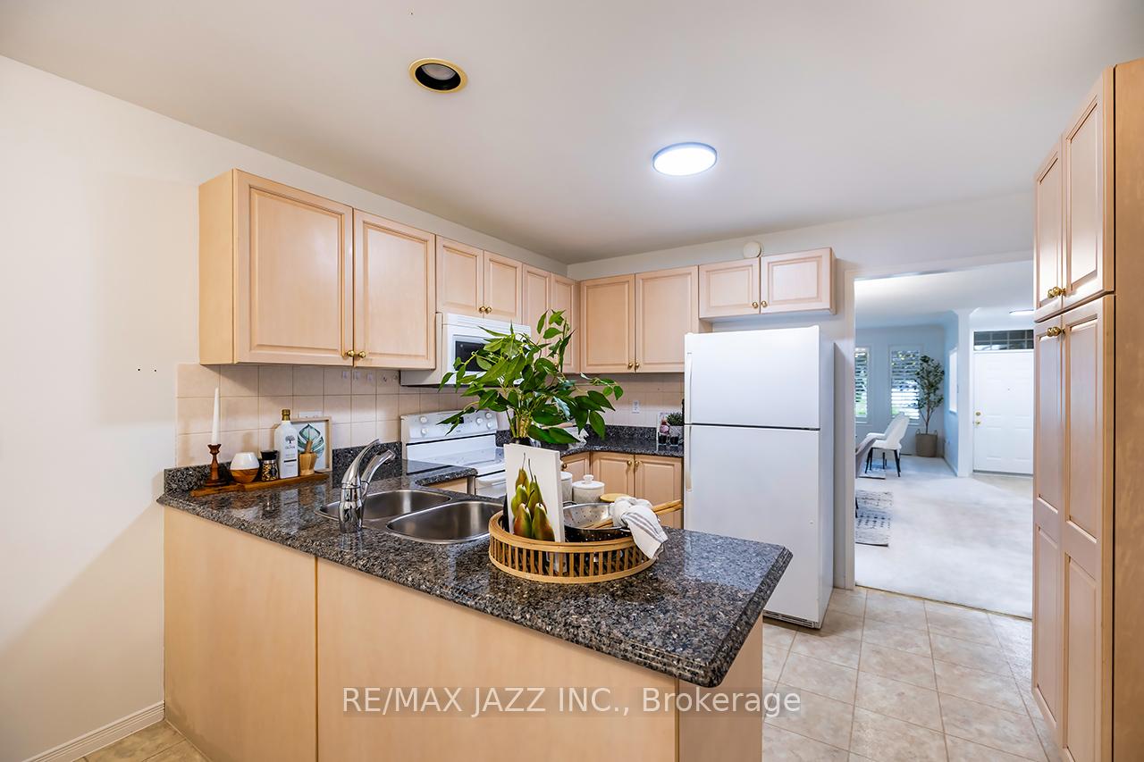 Photo 14 of 875 Beatrice Street E, Oshawa, Pinecrest — HOMEH