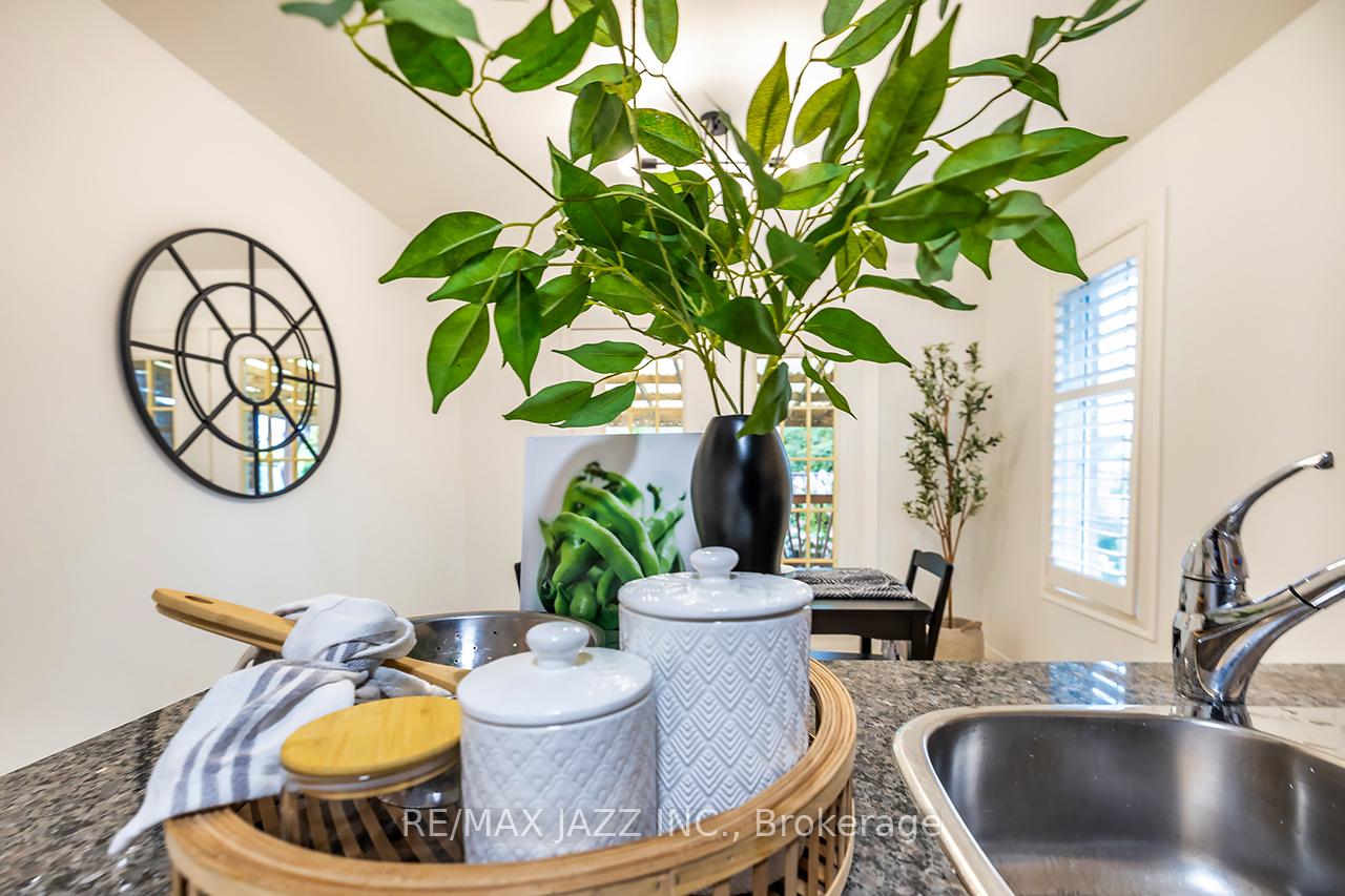 Photo 18 of 875 Beatrice Street E, Oshawa, Pinecrest — HOMEH