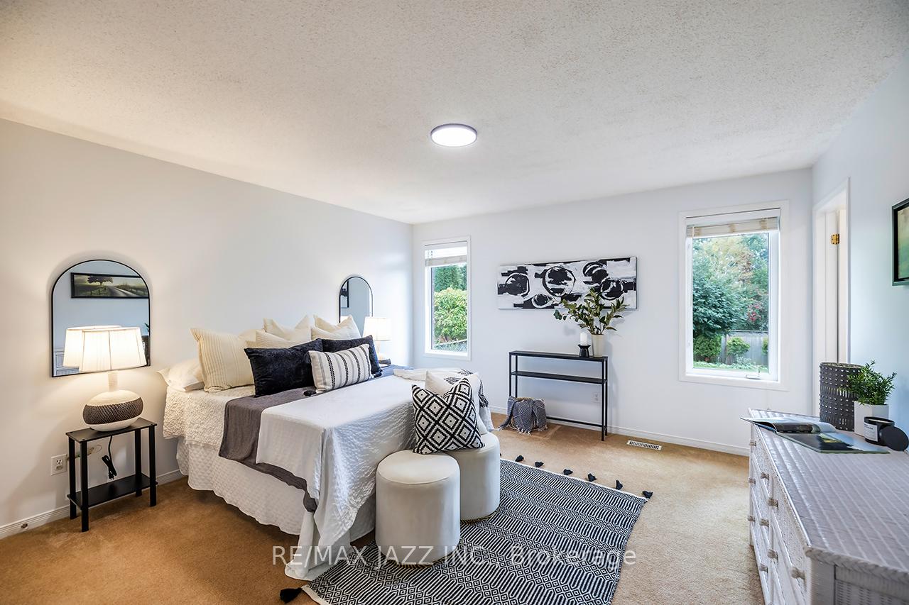 Photo 19 of 875 Beatrice Street E, Oshawa, Pinecrest — HOMEH