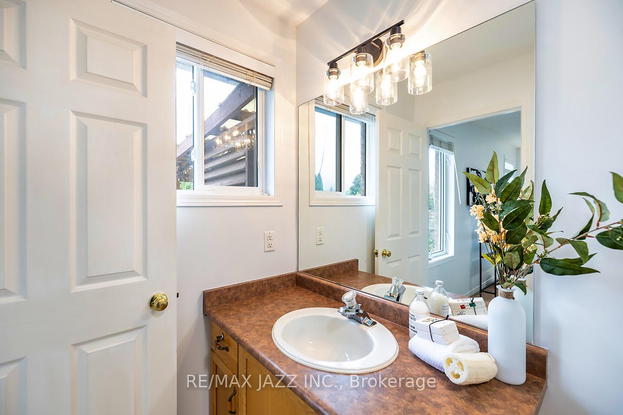 Photo 22 of 875 Beatrice Street E, Oshawa, Pinecrest — HOMEH