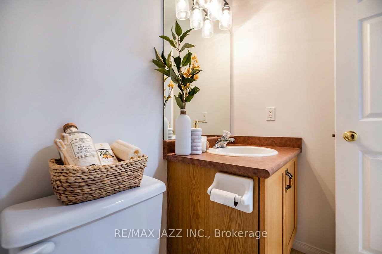 Photo 27 of 875 Beatrice Street E, Oshawa, Pinecrest — HOMEH