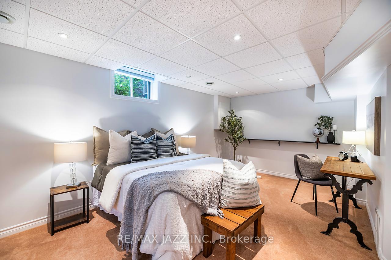 Photo 37 of 875 Beatrice Street E, Oshawa, Pinecrest — HOMEH