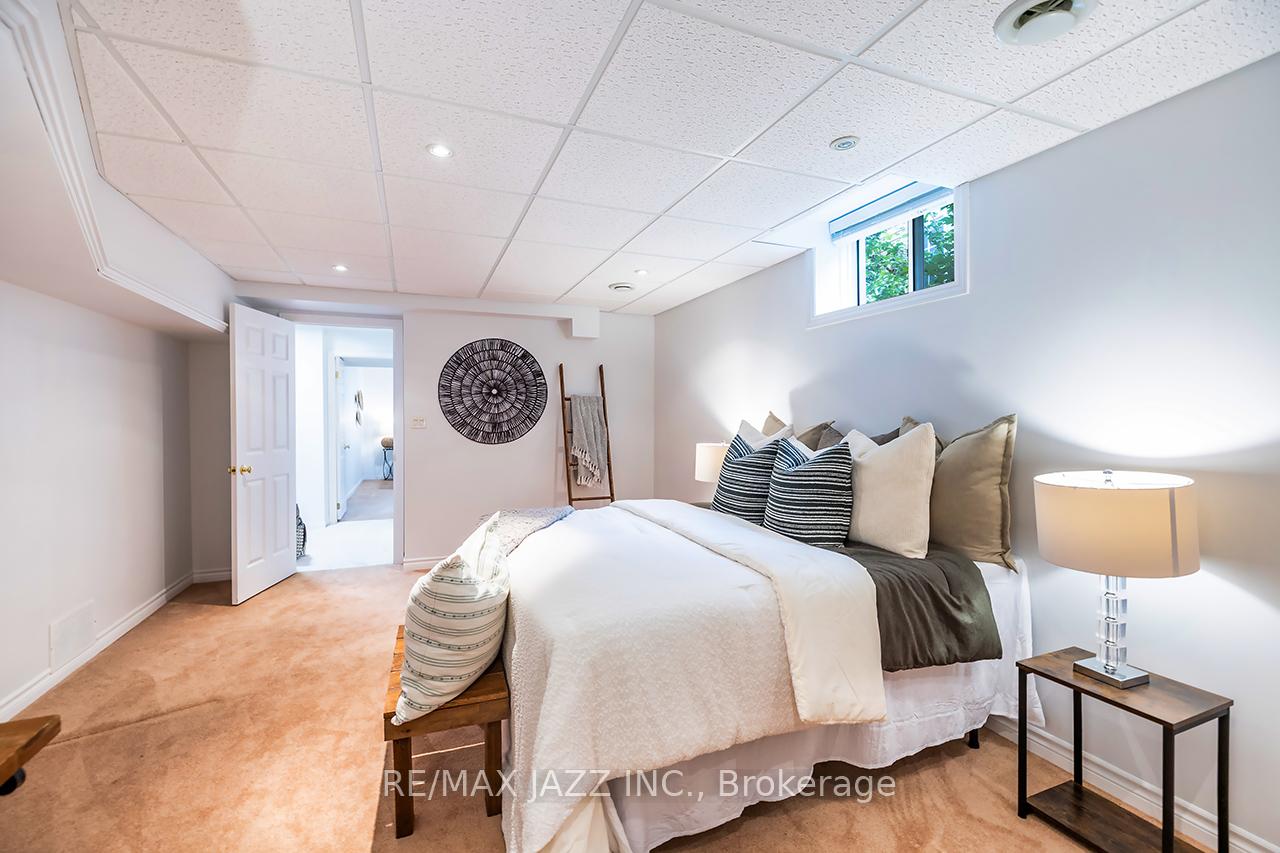 Photo 38 of 875 Beatrice Street E, Oshawa, Pinecrest — HOMEH