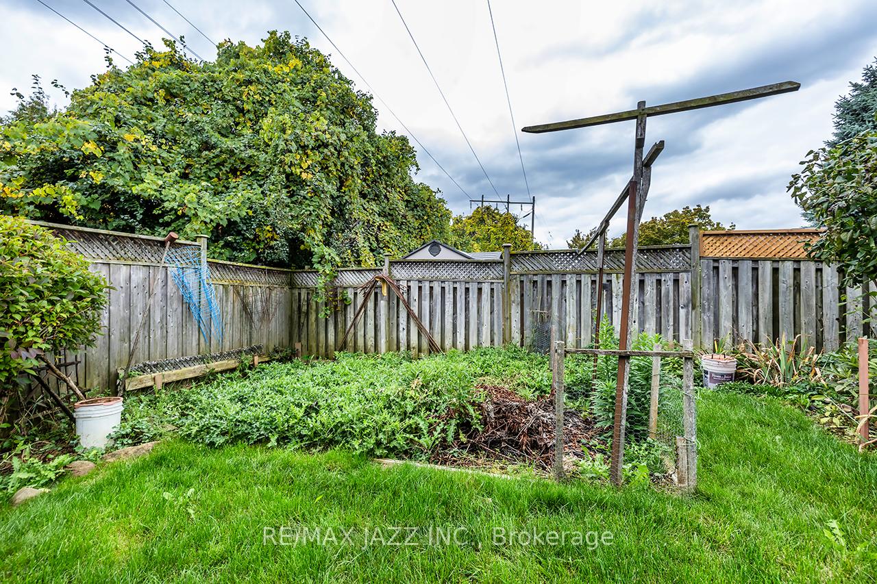 Photo 45 of 875 Beatrice Street E, Oshawa, Pinecrest — HOMEH
