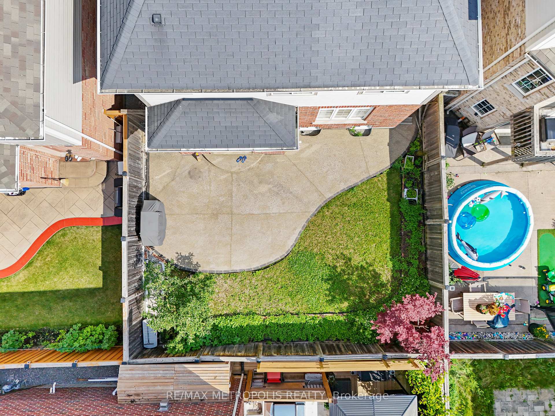 Photo 5 of 1261 Rusk Avenue, Milton, Clarke — HOMEH