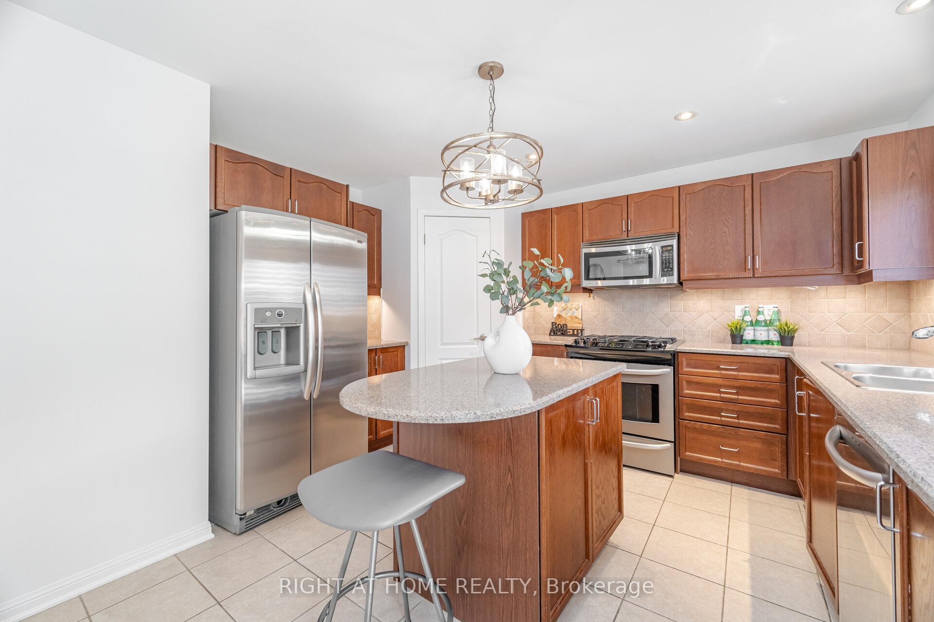 Photo 7 of 820 Rayner Court, Milton, Harrison — HOMEH