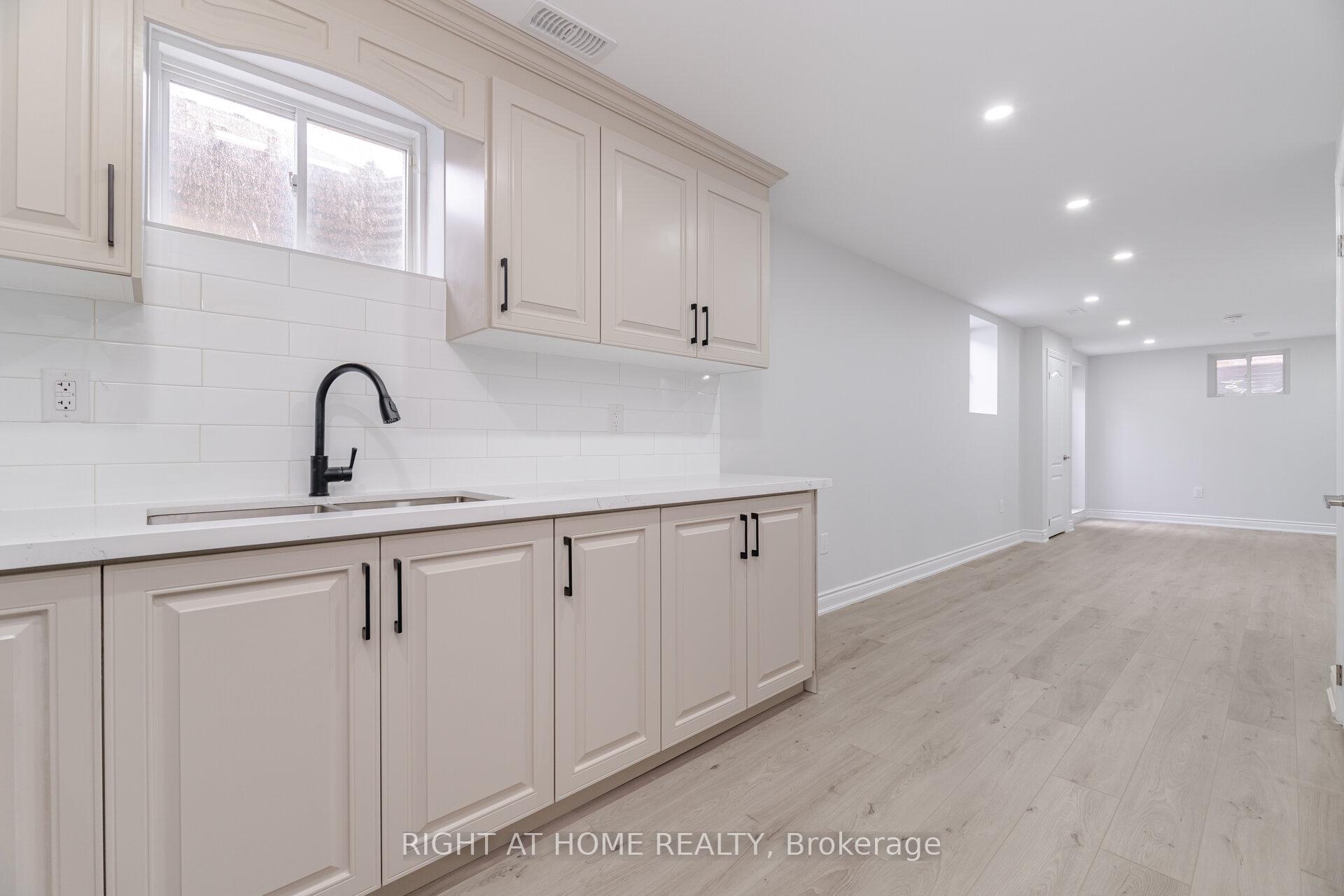Photo 21 of 820 Rayner Court, Milton, Harrison — HOMEH