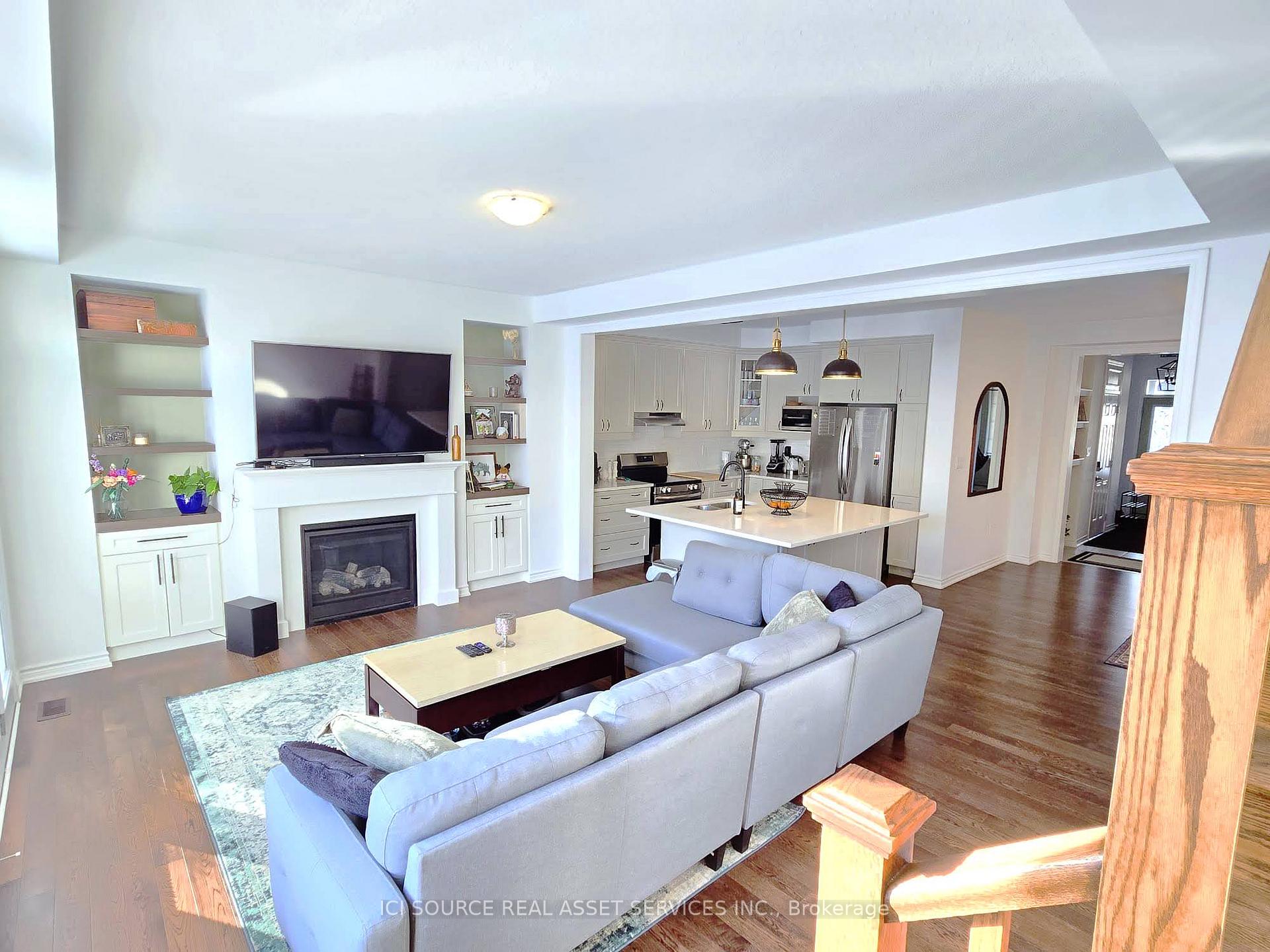 Photo 11 of 1405 Mockingbird Square, Pickering, Rural Pickering — HOMEH