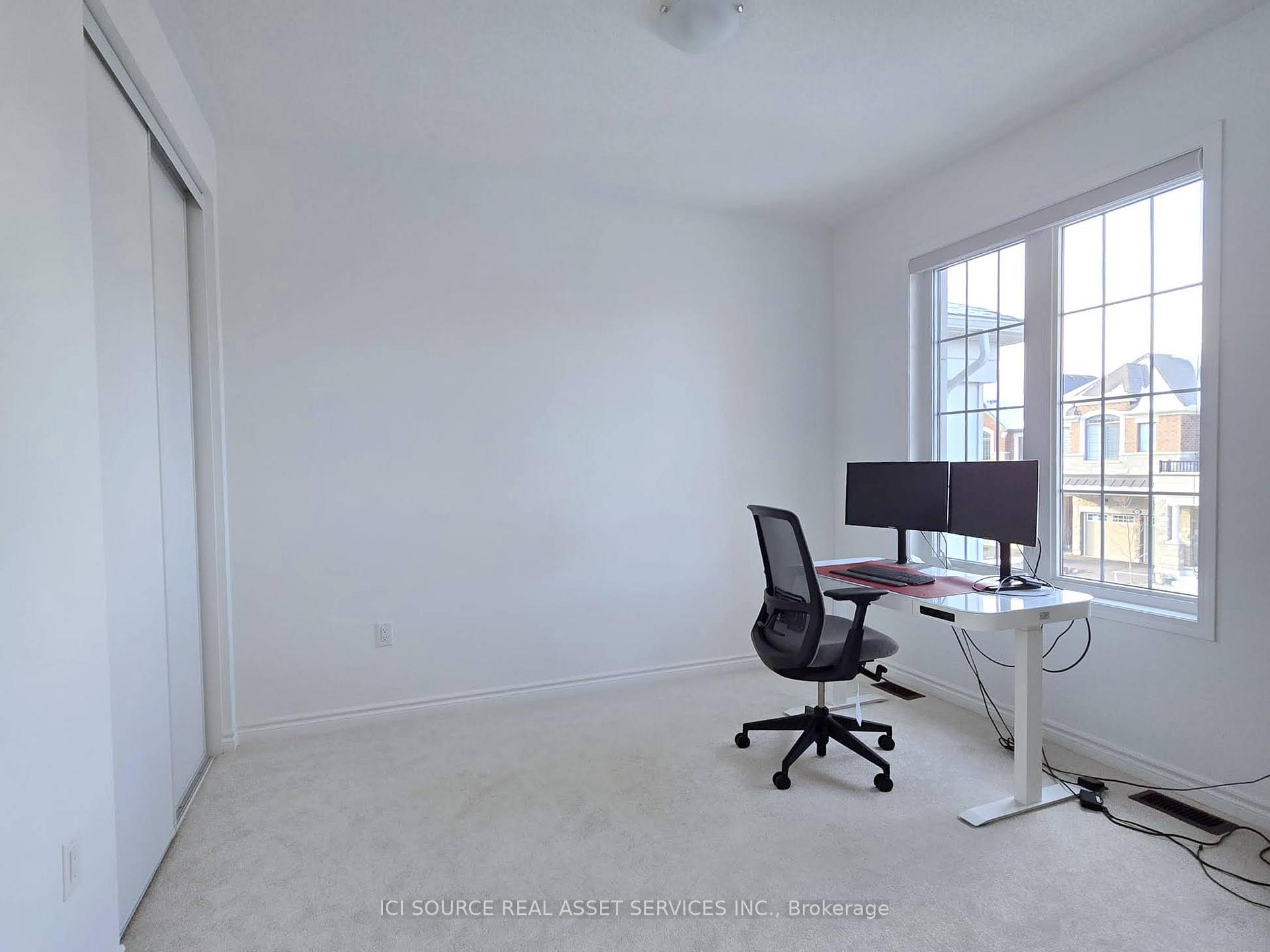 Photo 21 of 1405 Mockingbird Square, Pickering, Rural Pickering — HOMEH