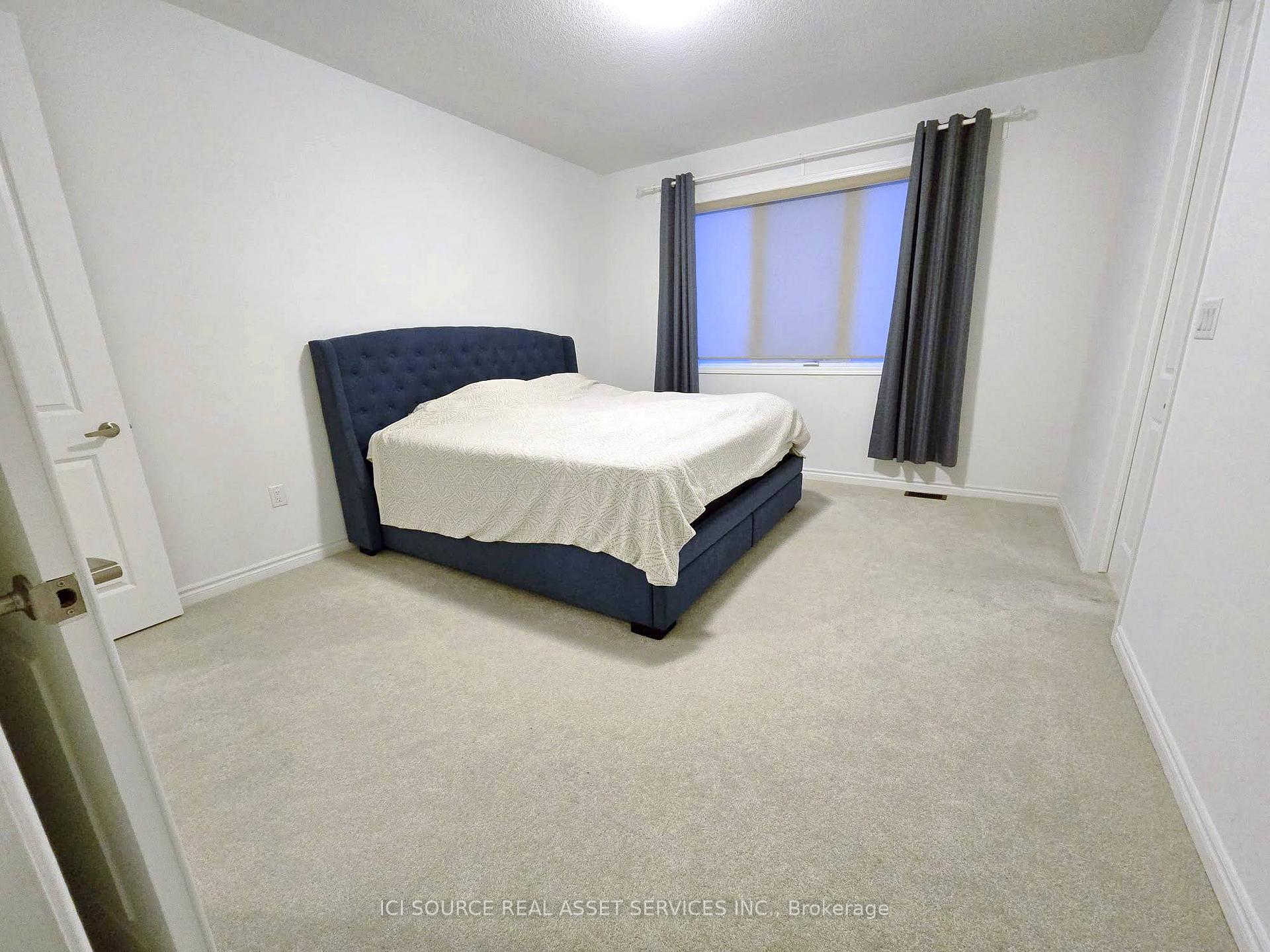 Photo 26 of 1405 Mockingbird Square, Pickering, Rural Pickering — HOMEH
