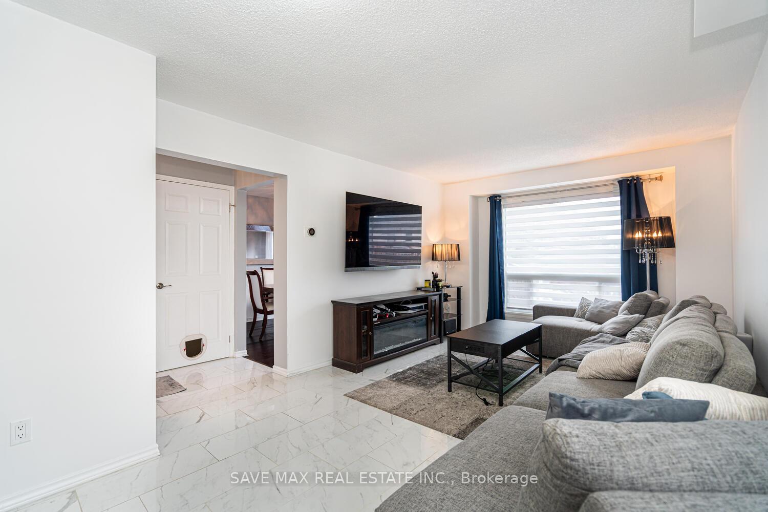 Photo 15 of 1058 Renaissance Drive, Oshawa, Lakeview — HOMEH