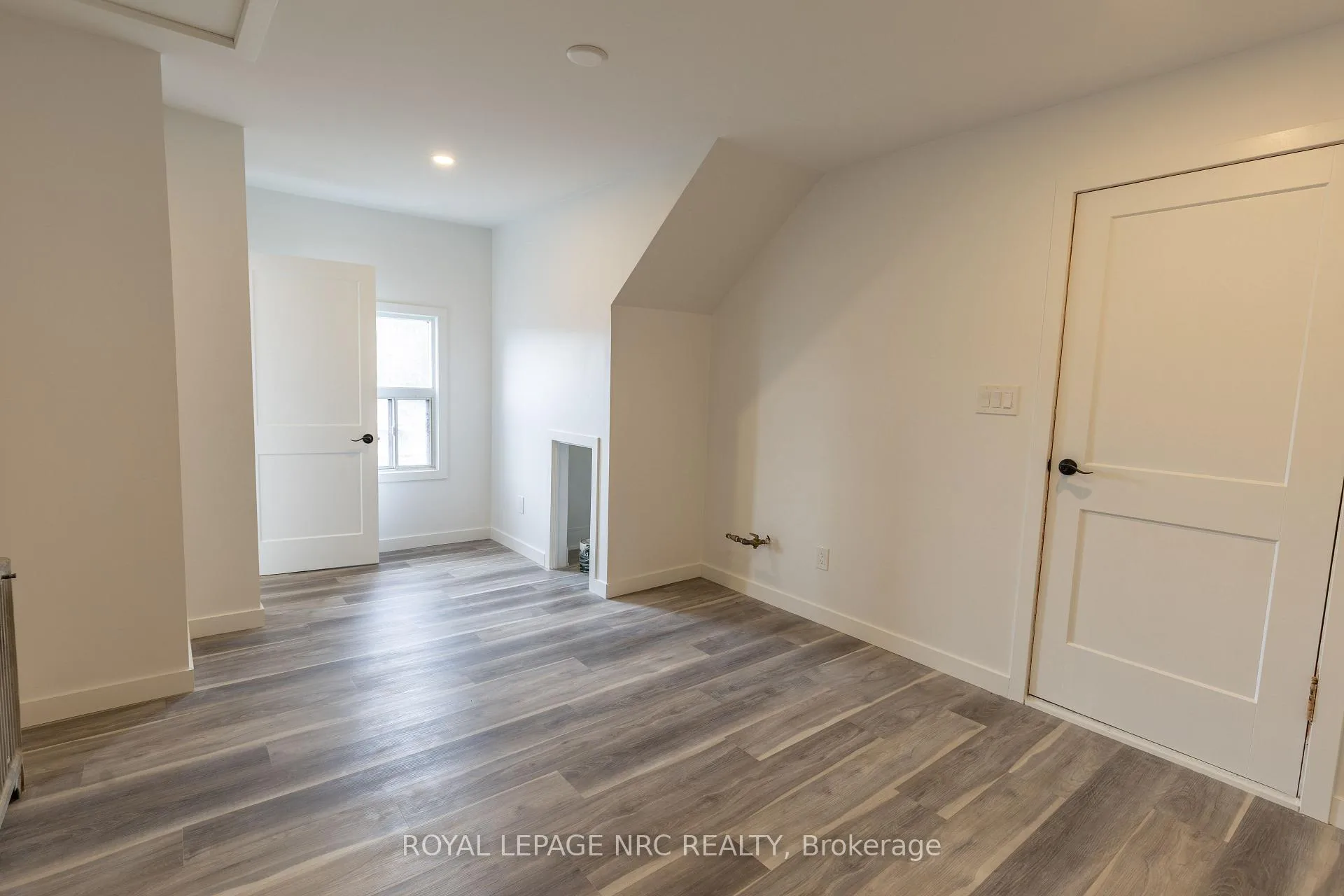 Photo 17 of 248 Bell Street, Port Colborne, Killaly East — HOMEH