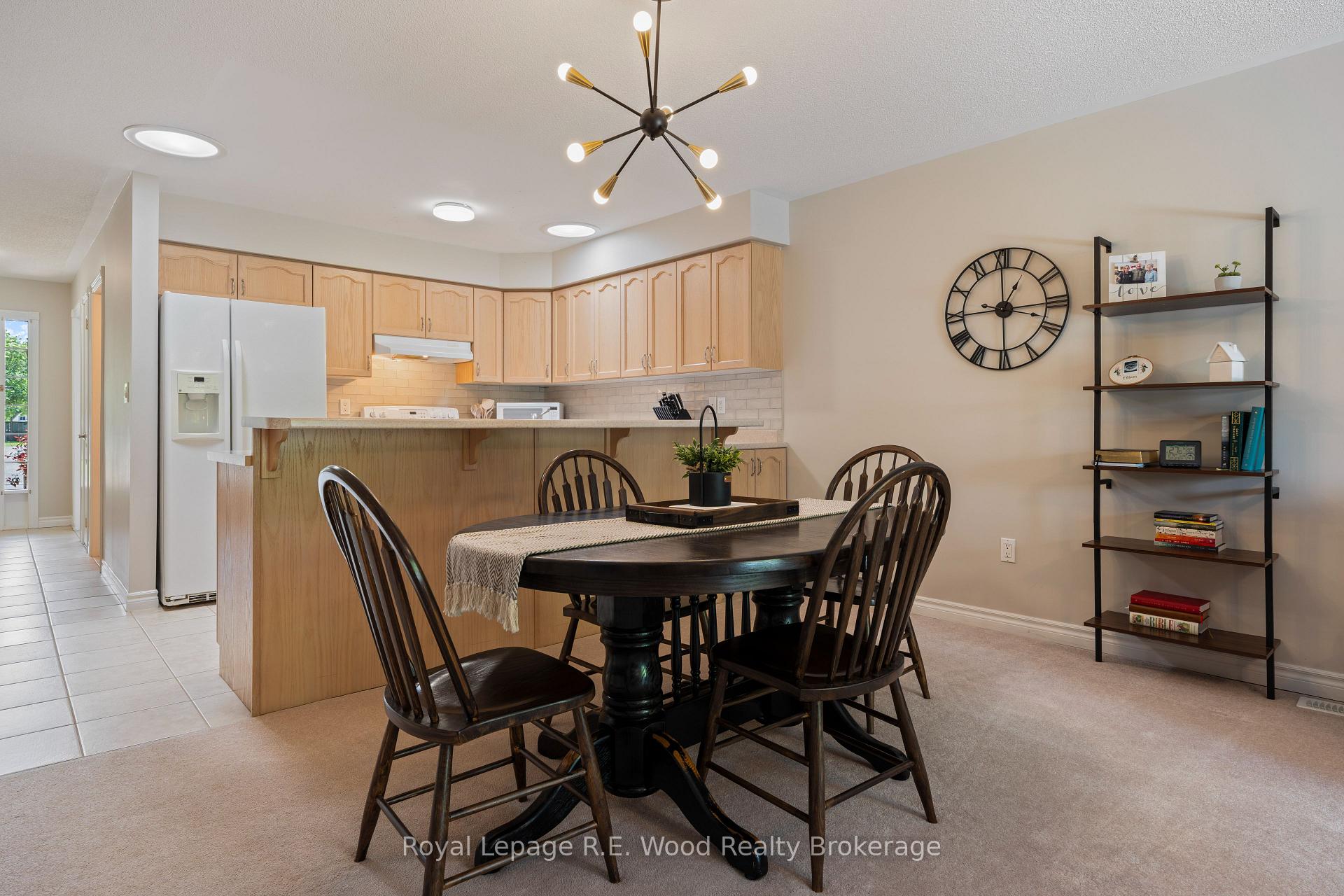 Photo 7 of 39 South Drive, Norfolk, Simcoe — HOMEH