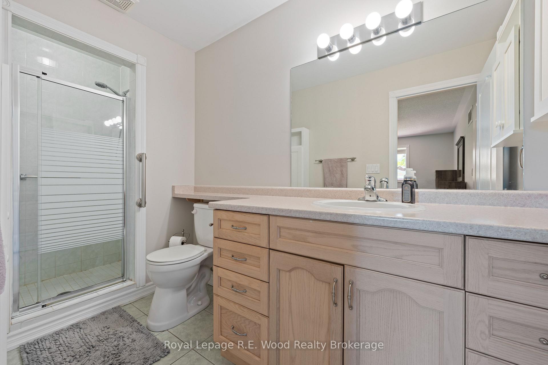 Photo 13 of 39 South Drive, Norfolk, Simcoe — HOMEH