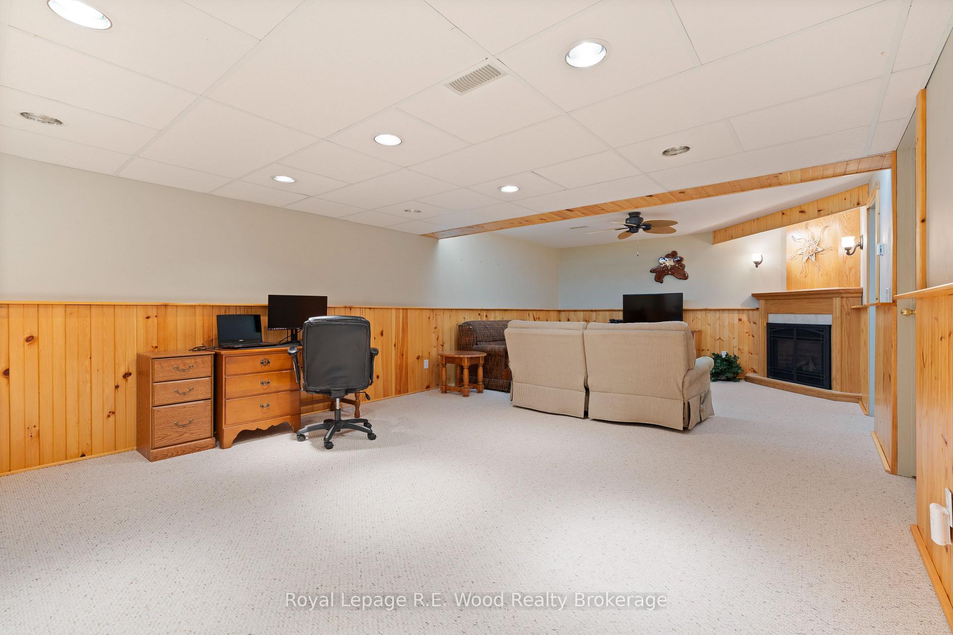 Photo 15 of 39 South Drive, Norfolk, Simcoe — HOMEH